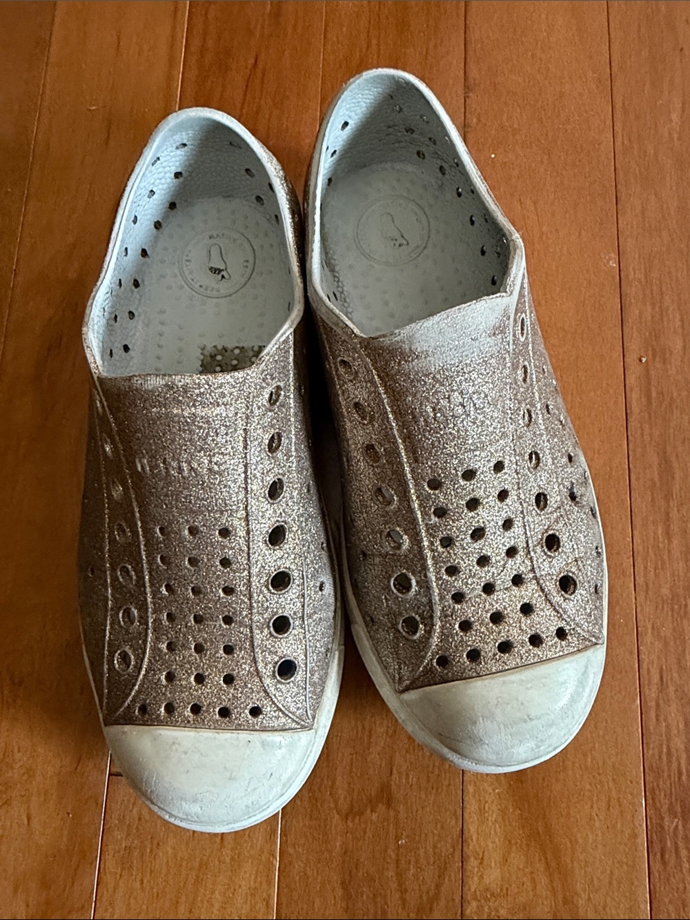 Native Kids Glitter Slip-On Sneakers in Gold Size 13